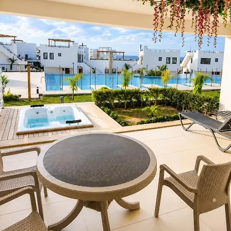 Mykonos Homes Retreat With Private Jacuzzi & Pool At Northern Cyprus Apartment