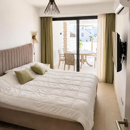 Apartment Mykonos Homes Retreat With Private Jacuzzi & Pool At Northern Cyprus