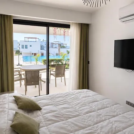 Mykonos Homes Retreat With Private Jacuzzi & Pool At Northern Cyprus *