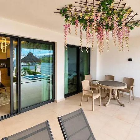 Apartment Mykonos Homes Retreat With Private Jacuzzi & Pool At Northern Cyprus