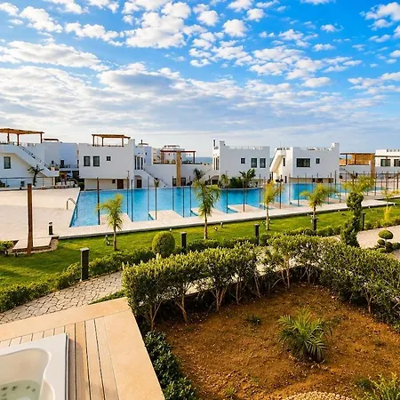 Mykonos Homes Retreat With Private Jacuzzi & Pool At Northern Cyprus Apartment