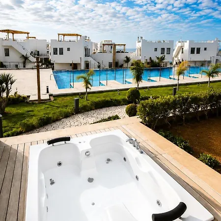 Mykonos Homes Retreat With Private Jacuzzi & Pool At Northern Cyprus *